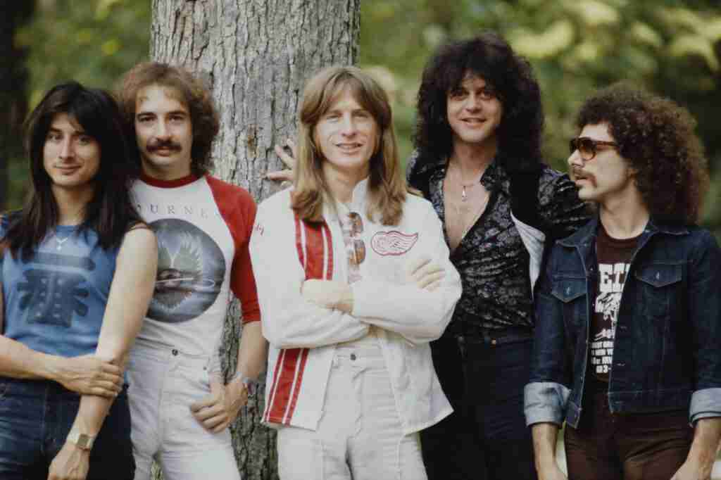 Transforming Grains: The Role of Rice Milling Units 1 The Journey from Grain to Greatness Understanding the Rice Milling Process