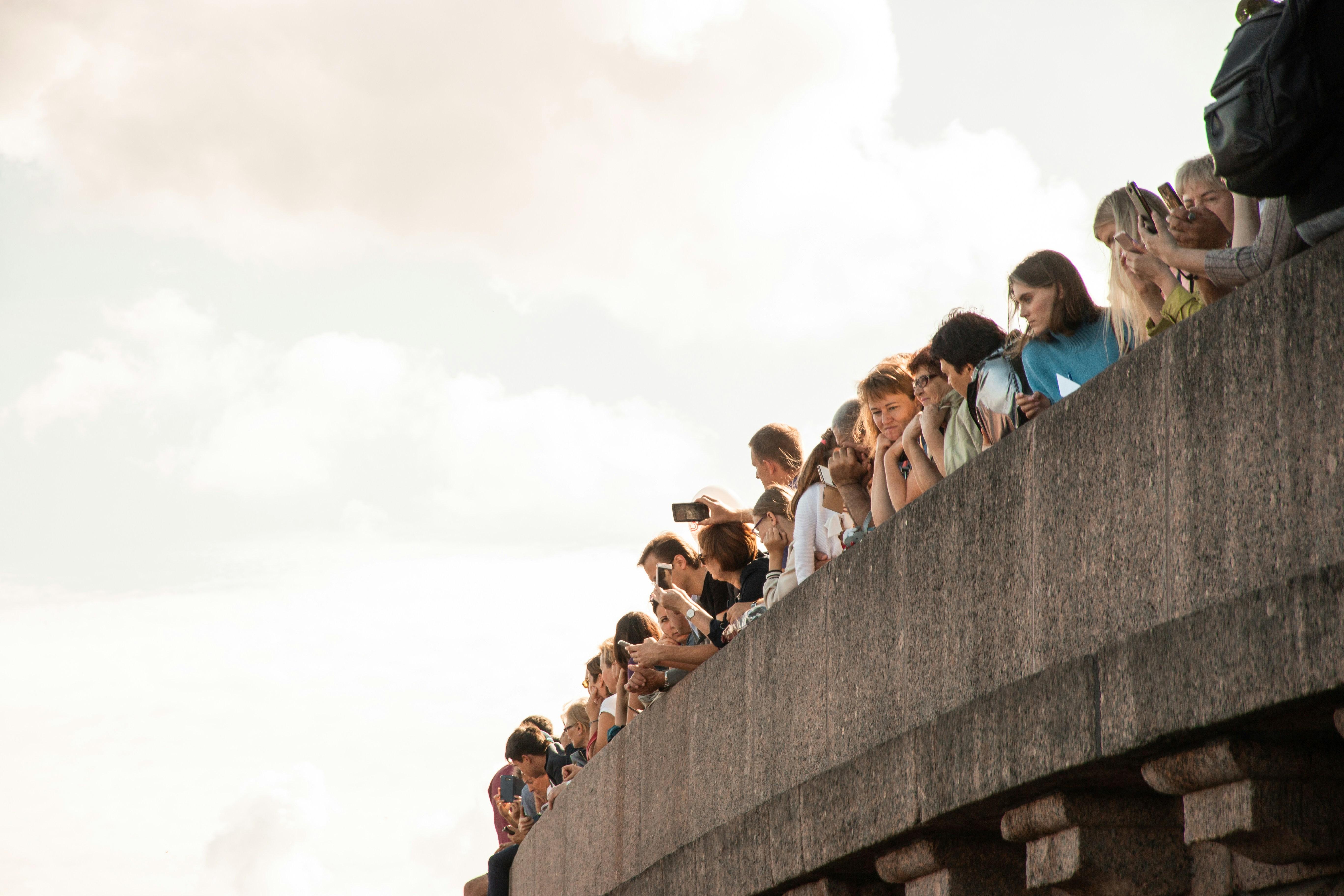 Bridging Generations: How Modern Technology is ⁣Reshaping​ Rural ⁣Lives