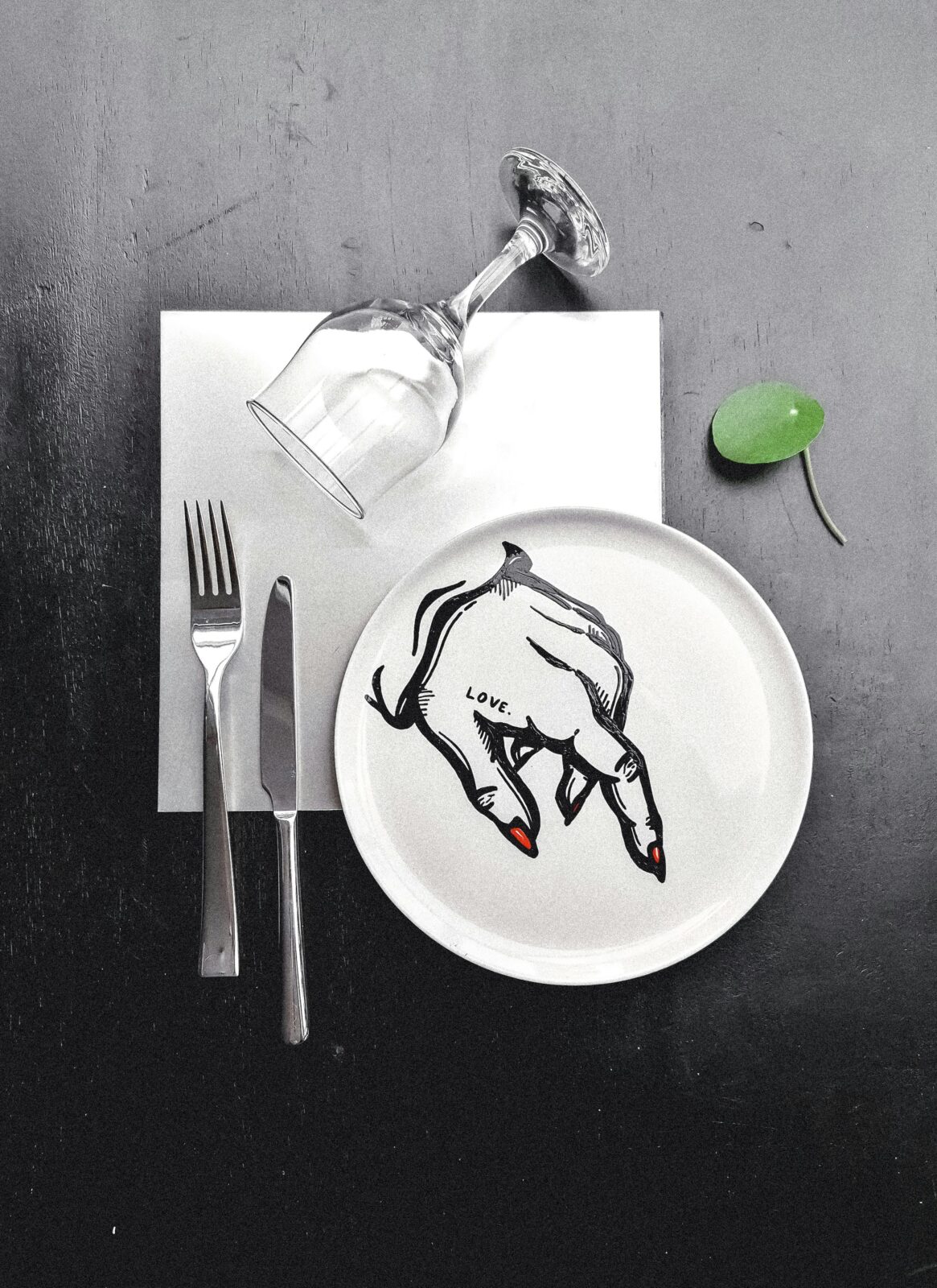 Navigating the Challenges of Modern Dining with Tradition