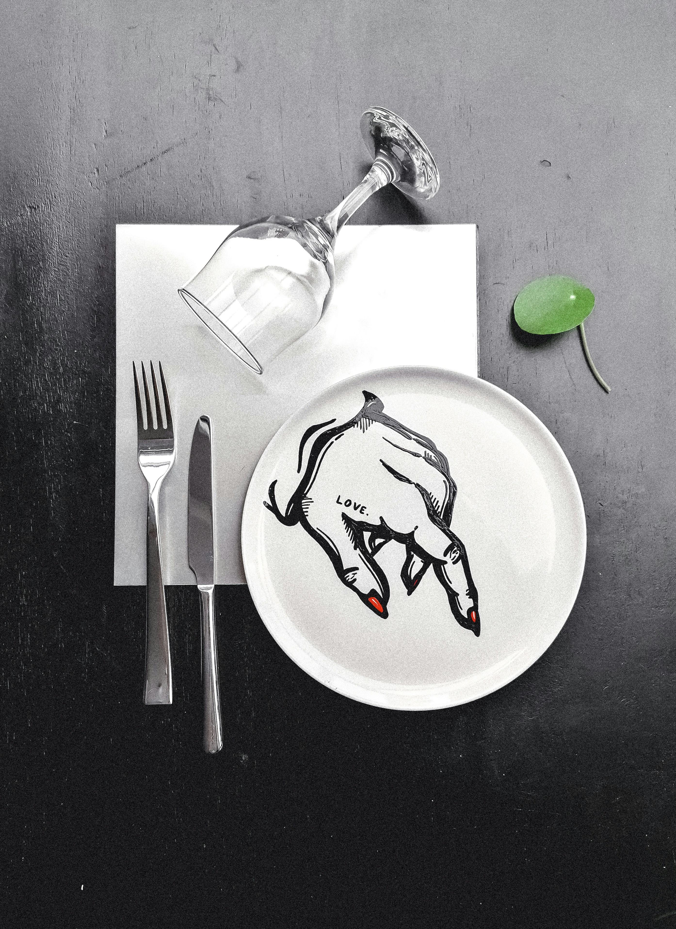 Navigating the Challenges of Modern Dining with Tradition