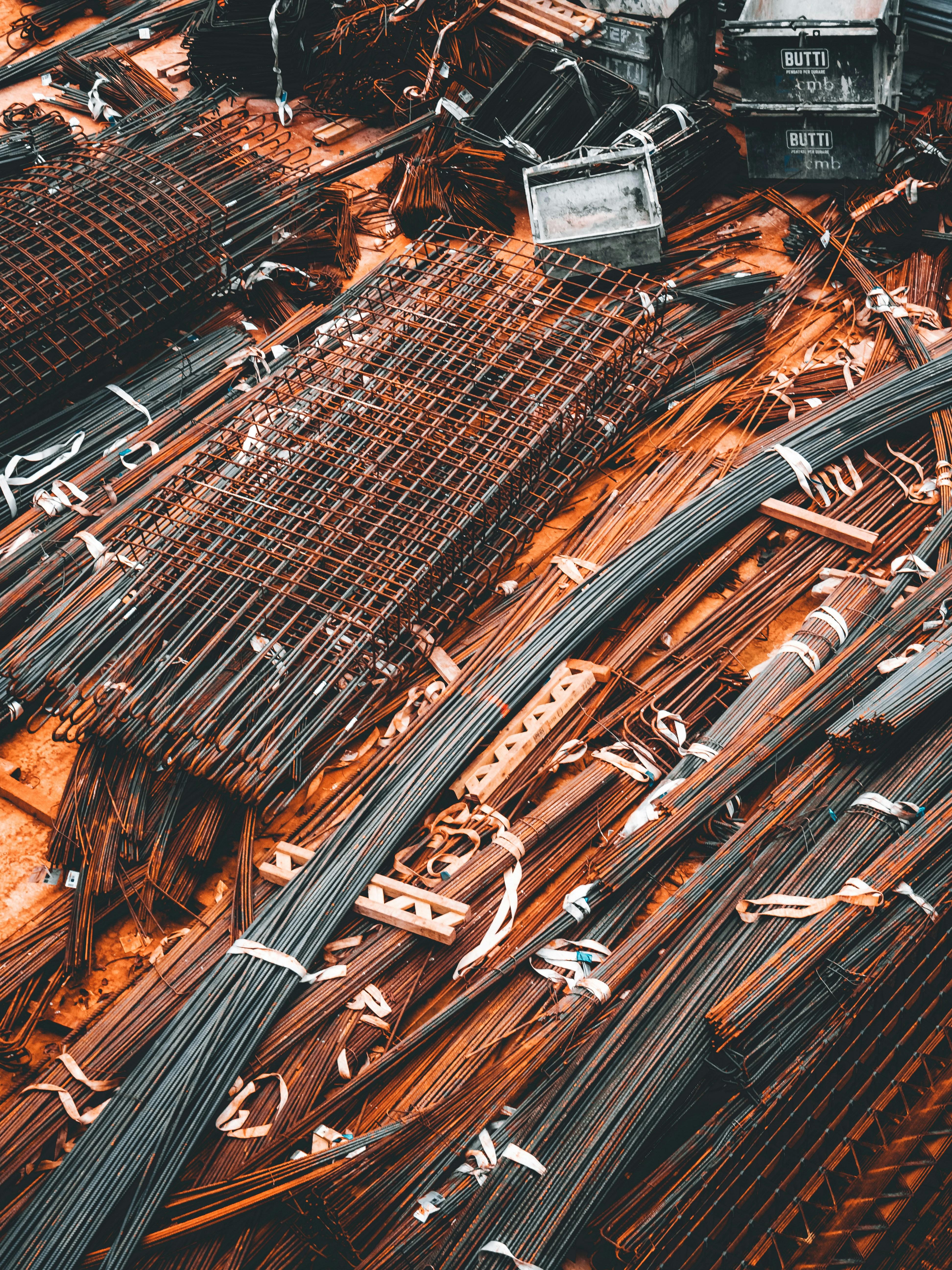 Materials and Mechanisms: The Role of Engineering Decisions in Corn Processing Innovations